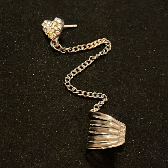 Heart Shape Rhinestone Earring Clip - Picture 12 of 16